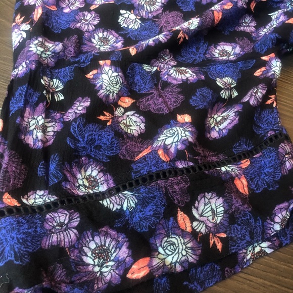 Jessica Simpson Nursing Butterfly Dress Size Medium - Picture 3 of 5